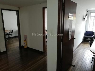 Casa de 4 alcobas en venta en Industrial Centenario C 156, Bogotá, 193 m² · foto 9 de 12