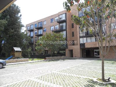 Apartamento de 3 alcobas en venta en Urbano A 013, Chía, 83 m² · foto 1 de 10