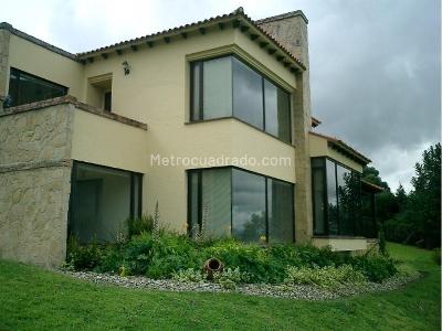 Casa de 4 alcobas en venta en Vereda Yerbabuena C 026, Chía, 300 m² · foto 2 de 10