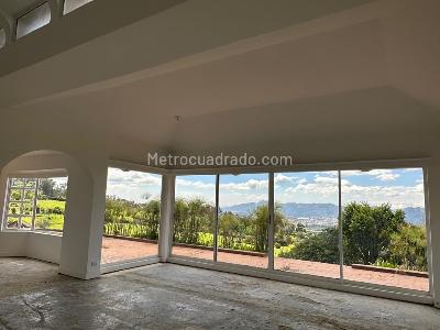 Casa de 4 alcobas en venta en Vereda Yerbabuena Cod C 035, Chía, 488 m² · foto 2 de 10