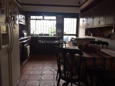 Casa de 3 alcobas en venta en Vereda Cerca De Piedra C 010, Chía, 275 m² · foto 11 de 20