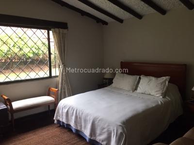Casa de 3 alcobas en venta en Vereda Cerca De Piedra C 010, Chía, 275 m² · foto 17 de 20