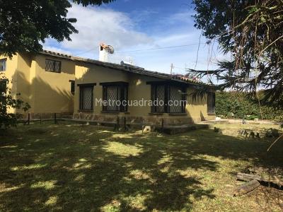 Casa de 3 alcobas en venta en Vereda Cerca De Piedra C 010, Chía, 275 m² · foto 6 de 20