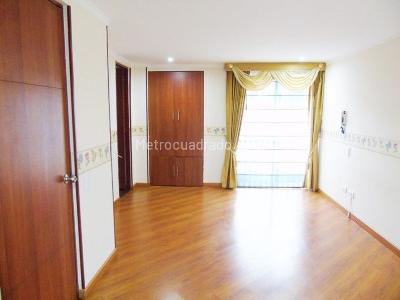 Casa de 3 alcobas en venta en Colina Prado Pinzon, Bogotá, 188 m² · foto 10 de 14