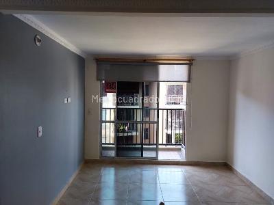 Apartamento en venta en Urbano A 016, Santa Marta · foto 2 de 9