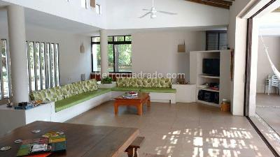 Casa de 3 alcobas en venta en Vereda Piamonte Código C 087, Girardot, 324 m² · foto 6 de 8