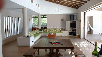 Casa de 3 alcobas en venta en Vereda Piamonte Código C 087, Girardot, 324 m² · foto 7 de 8