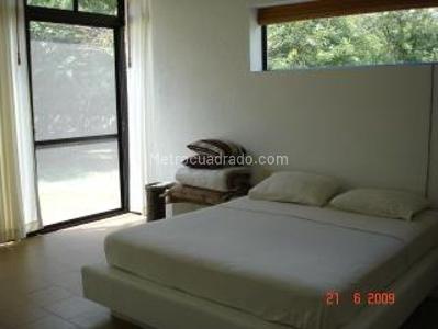Casa de 3 alcobas en venta en Vereda Piamonte Código C 087, Girardot, 324 m² · foto 8 de 8