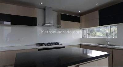 Casa de 4 alcobas en venta en Vereda Yerbabuena Código C 038, Chía, 680 m² · foto 6 de 11