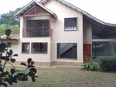 Casa de 3 alcobas en venta en Vereda Cerca De Piedra Código C 061, Chía, 154 m² · foto 4 de 20
