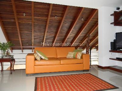 Casa de 3 alcobas en arriendo en Vereda Calahorra Código Ar 009, Cajicá, 290 m² · foto 10 de 18