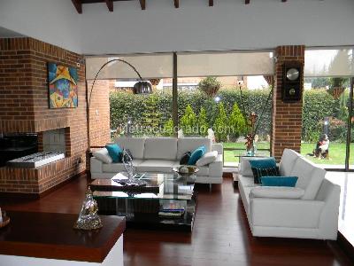 Casa de 3 alcobas en arriendo en Vereda Calahorra Código Ar 009, Cajicá, 290 m² · foto 2 de 18