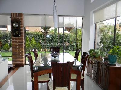 Casa de 3 alcobas en arriendo en Vereda Calahorra Código Ar 009, Cajicá, 290 m² · foto 3 de 18