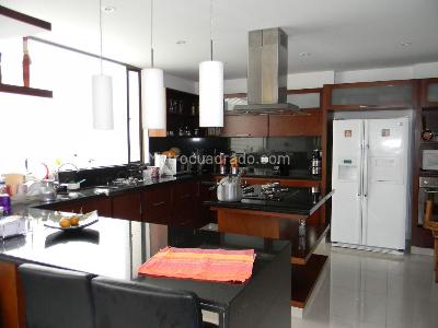 Casa de 3 alcobas en arriendo en Vereda Calahorra Código Ar 009, Cajicá, 290 m² · foto 4 de 18
