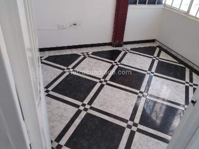 Casa de 5 alcobas en venta en Bosa Piamonte, Bogotá, 290 m² · foto 3 de 6