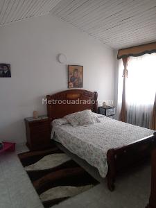 Casa en venta en Villa Luz, Bogotá · foto 8 de 18
