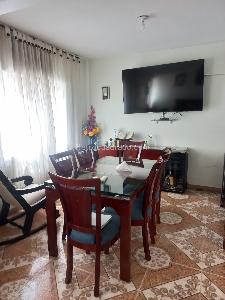 Casa de 5 alcobas en venta en Fontibon Centro, Bogotá, 192 m² · foto 2 de 20
