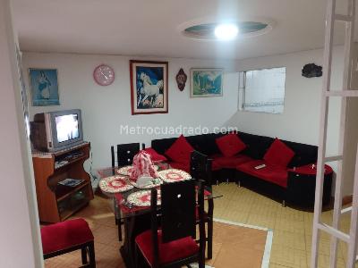 Casa en venta en Engativa Centro, Bogotá · foto 3 de 20