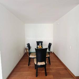 Apartamento de 3 alcobas en venta en Conjunto Residencial Hayuelos De La Sabana, Bogotá, 73 m² · foto 13 de 20
