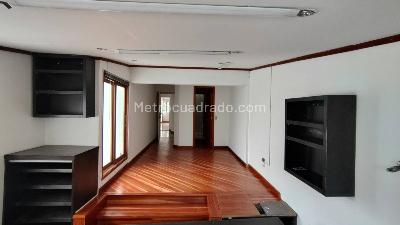 Casa de 4 alcobas en venta en Polo Club, Bogotá, 320 m² · foto 8 de 20