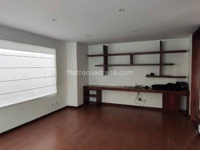 Casa de 5 alcobas en arriendo en Guaymaral, Bogotá, 296 m² · foto 9 de 20