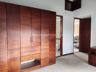 Casa de 5 alcobas en arriendo en Guaymaral, Bogotá, 296 m² · foto 11 de 20