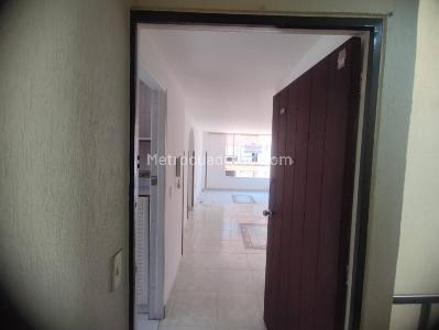 Apartamento en venta en Britalia, Bogotá · foto 2 de 20