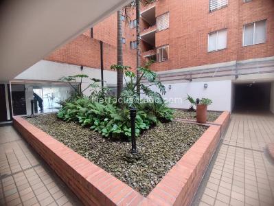 Apartamento de 3 alcobas en venta en Caobos Salazar, Bogotá, 112 m² · foto 4 de 20