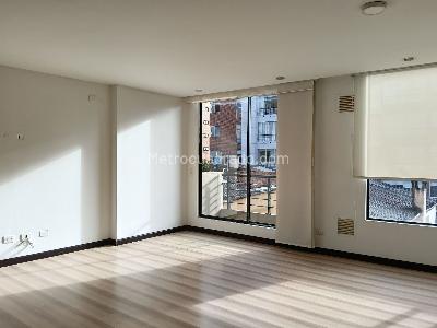 Apartamento de 2 alcobas en arriendo en Cedritos Caobos, Bogotá, 68 m² · foto 1 de 18
