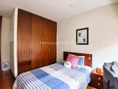 Apartamento de 3 alcobas en venta en Rosales Bellavista, Bogotá, 160 m² · foto 16 de 18