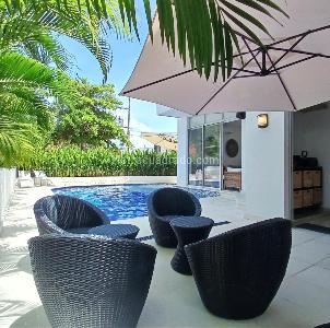 Casa de 5 alcobas en venta en El Peñon, Girardot, 303 m² · foto 2 de 20