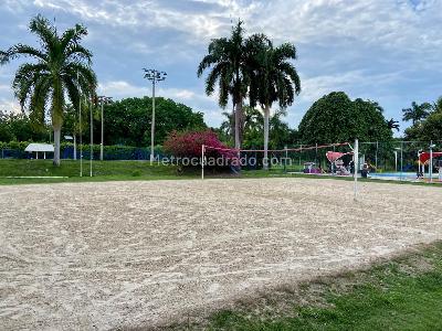 Casa de 4 alcobas en venta en El Peñon, Girardot, 286 m² · foto 19 de 20