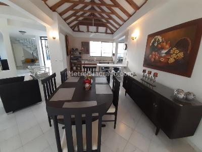 Casa de 4 alcobas en venta en El Peñon, Girardot, 286 m² · foto 5 de 20