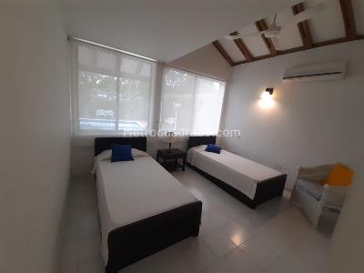 Casa de 4 alcobas en venta en El Peñon, Girardot, 286 m² · foto 11 de 20