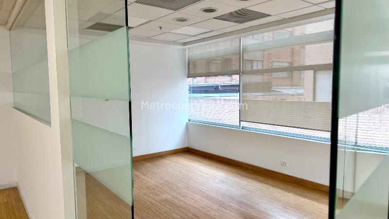 Oficina en Arriendo, SANTA BARBARA, Bogotá D.C. – další