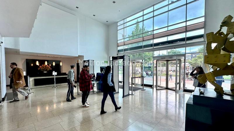 Consultorio en Arriendo, SANTA BARBARA, Bogotá D.C. - Vista 3