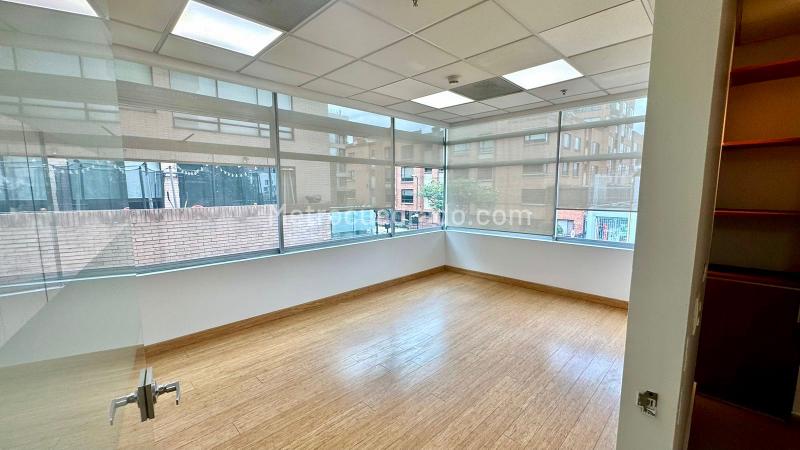 Consultorio en Arriendo, SANTA BARBARA, Bogotá D.C. - Más