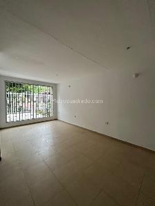 Casa de 3 alcobas en venta en Las Mercedes, Barranquilla, 182 m² · foto 3 de 19