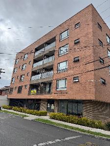 Apartamento de 2 alcobas en venta en Lisboa Sector Country, Bogotá, 95 m² · foto 2 de 20