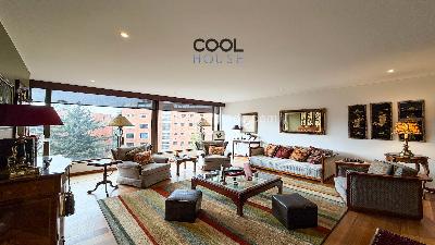 Apartamento de 3 alcobas en venta en Los Rosales, Bogotá, 230 m² · foto 2 de 19