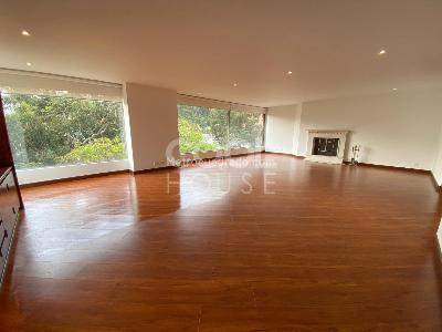 Apartamento de 3 alcobas en venta en Rosales Otro, Bogotá, 248 m² · foto 2 de 20