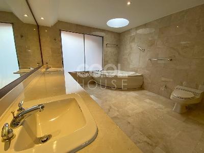 Apartamento de 3 alcobas en venta en Rosales Otro, Bogotá, 248 m² · foto 15 de 20