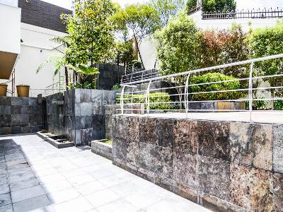 Casa de 5 alcobas en venta en Santa Ana Oriental, Bogotá, 550 m² · foto 3 de 20