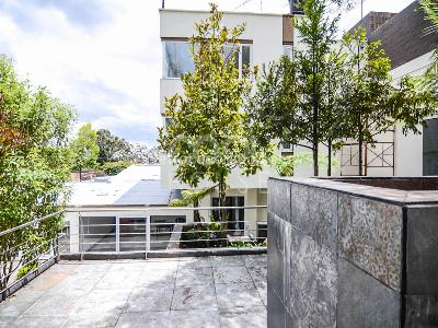 Casa de 5 alcobas en venta en Santa Ana Oriental, Bogotá, 550 m² · foto 2 de 20