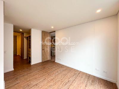 Apartamento de 1 alcoba en venta en Santa Barbara Central, Bogotá, 60 m² · foto 11 de 12