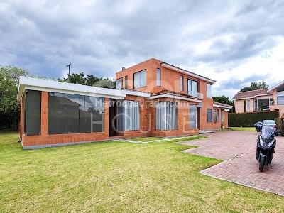 Casa de 4 alcobas en venta en San Simon, Bogotá, 470 m² · foto 20 de 20
