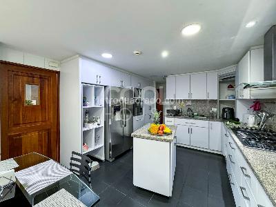 Casa de 4 alcobas en venta en Bosque De Pinos, Bogotá, 284 m² · foto 6 de 16