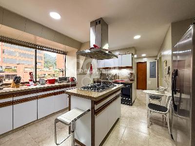 Apartamento en venta en Chico Alto, Bogotá · foto 7 de 17