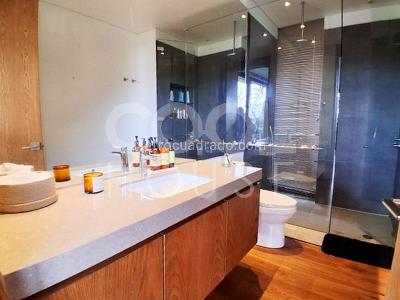 Apartamento de 2 alcobas en venta en Los Rosales, Bogotá · foto 10 de 11