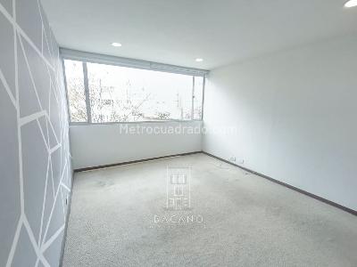 Casa de 4 alcobas en venta en Niza, Bogotá, 248 m² · foto 8 de 17